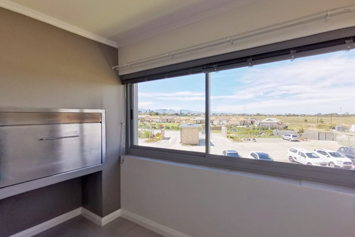 Functional, Modern, Exceptional – Kloofsig Estate’s 2-Bedroom Apartment - Photo 5