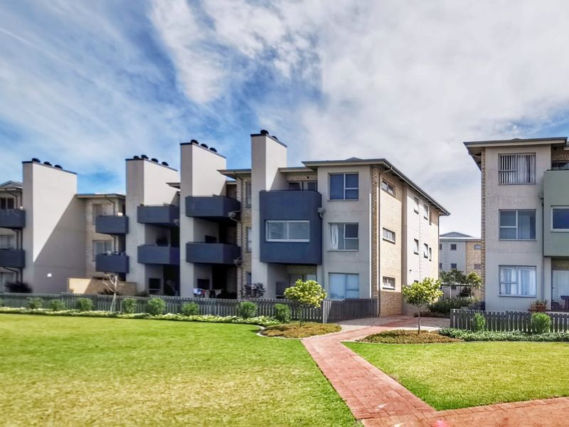 Functional, Modern, Exceptional – Kloofsig Estate’s 2-Bedroom Apartment - Photo 2