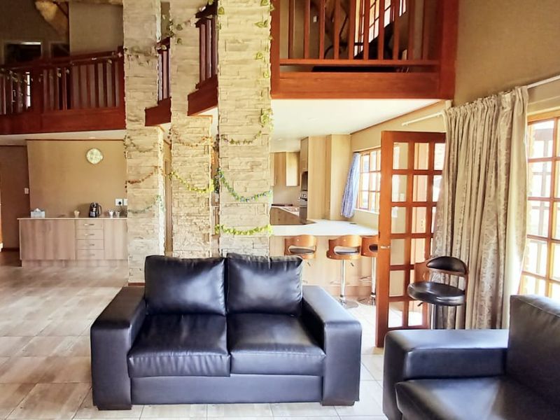 Modern Comfort Meets Country Charm  - Photo 9