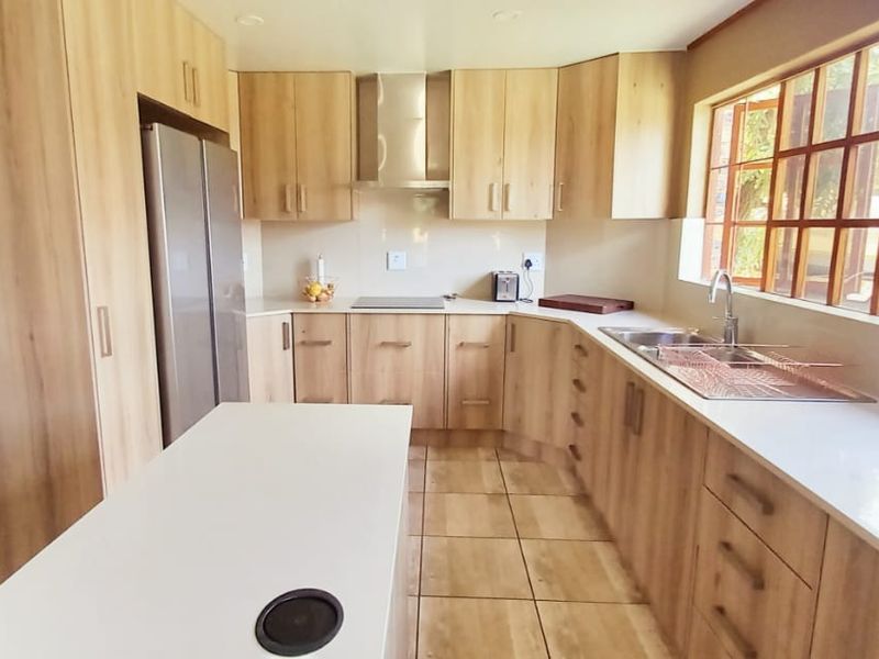 Modern Comfort Meets Country Charm  - Photo 2