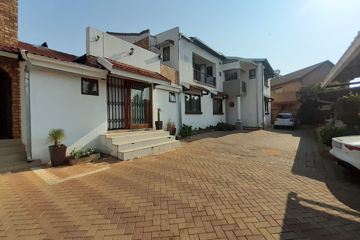 For Sale – Guesthouse / Business Property in Amandasig - Photo 5