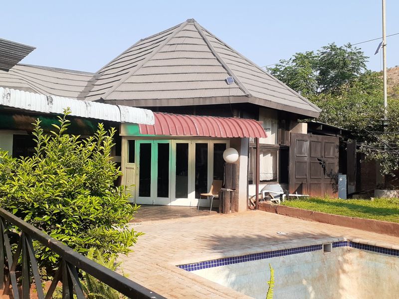 For Sale – Guesthouse / Business Property in Amandasig - Photo 10