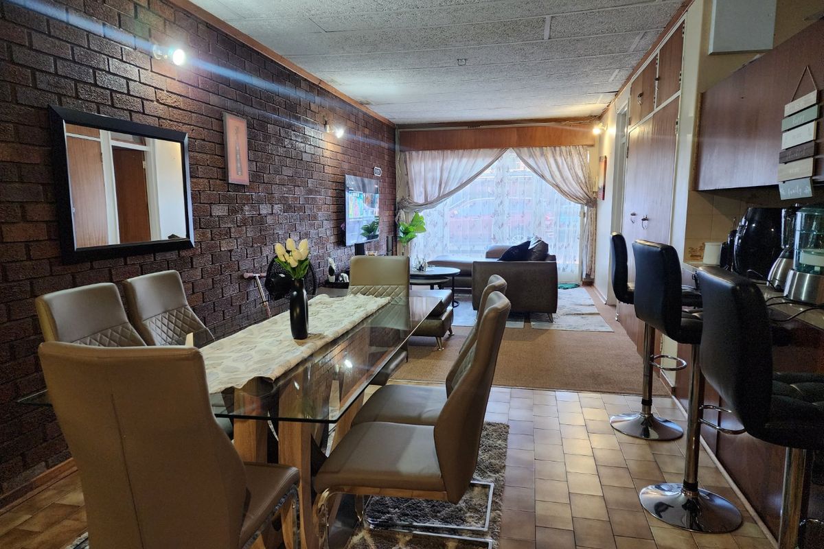 3 Bedroom apartment for sale in La Hoff - Photo 4