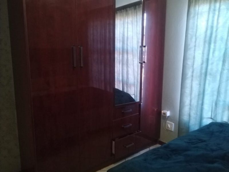 Lovely 3 bedroom property in Orchards Akasia  - Photo 9