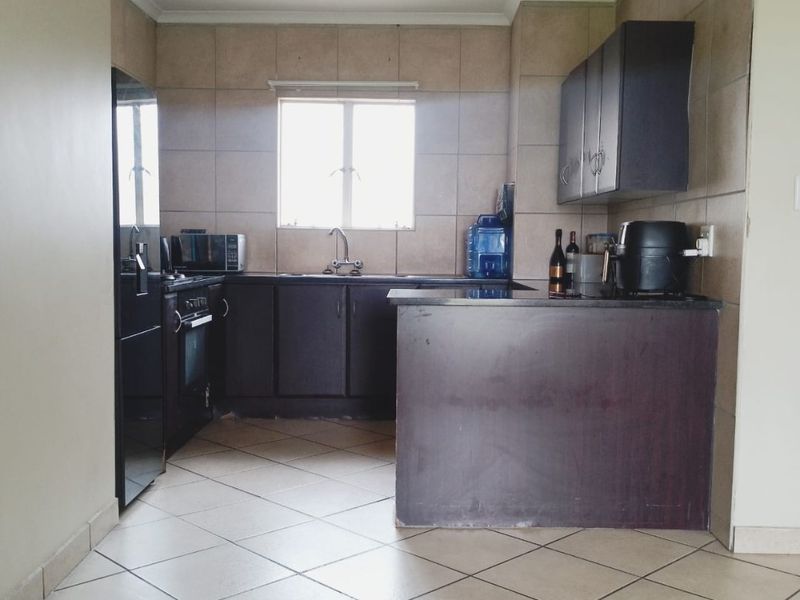 Specious 2 bedroom available for Sale in Brooklands lifestyle - Photo 5