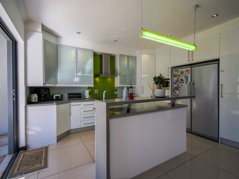 Unmatched Versatility: Live, Entertain & Thrive  - Photo 7