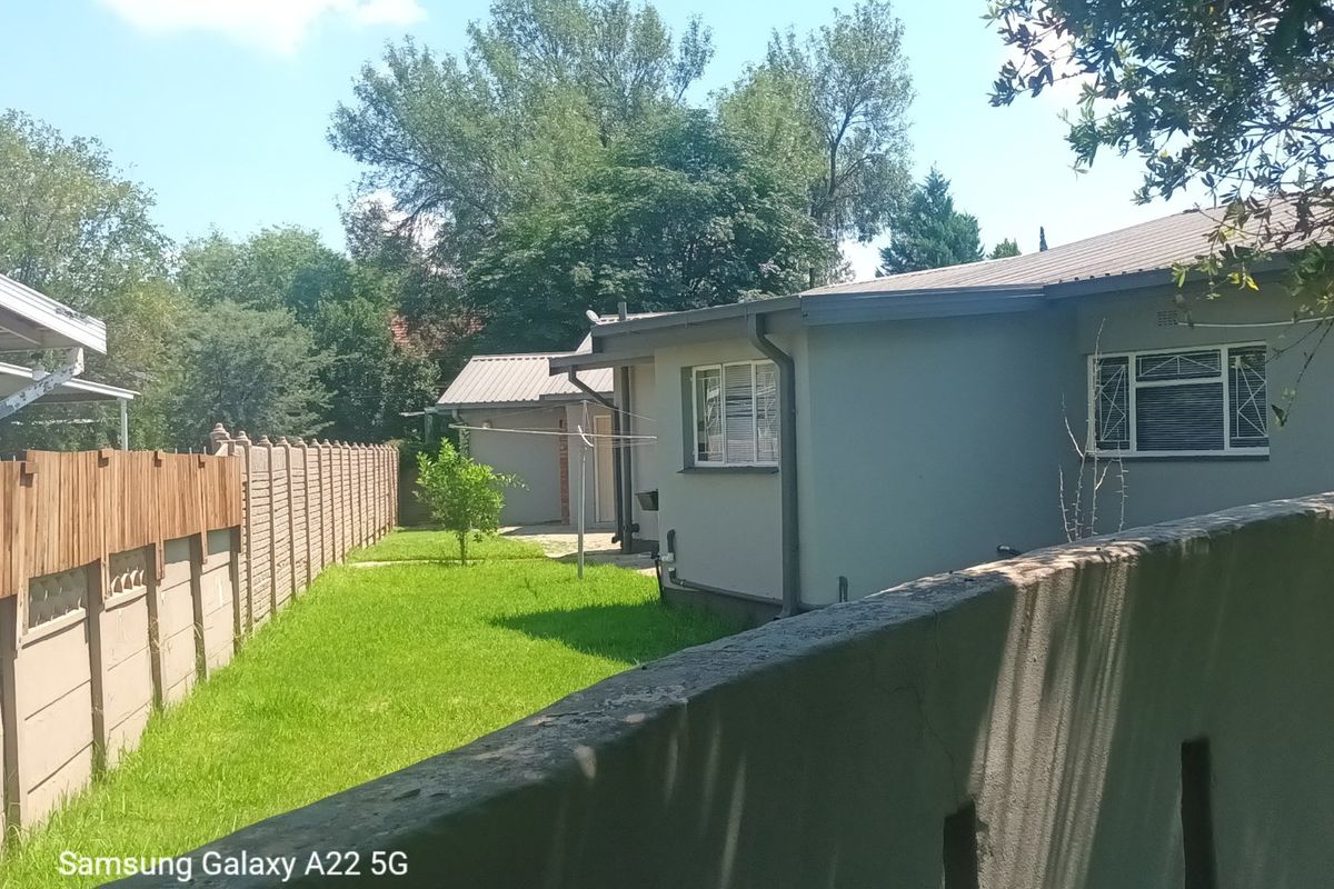 FUN LOVING HOME FOR SALE - Photo 5