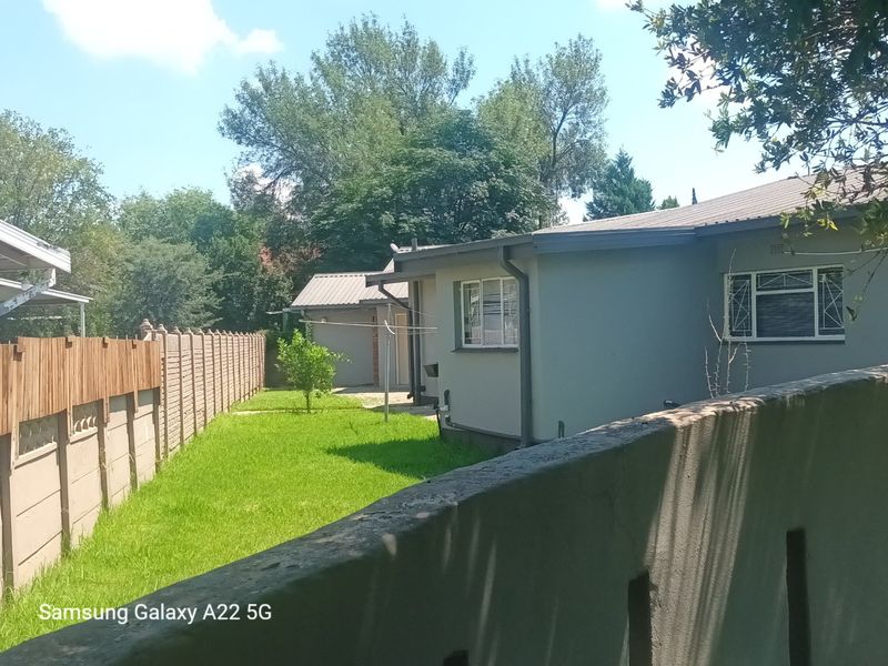 FUN LOVING HOME FOR SALE - Photo 5