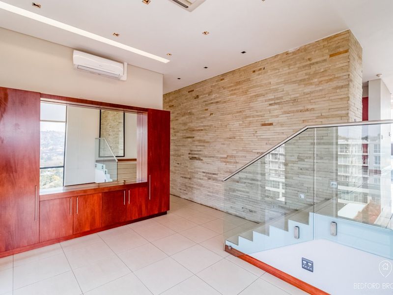3 Bedroom Penthouse For Rent  - Photo 9