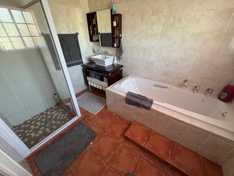 Modern Single-Storey Townhouse - Photo 10