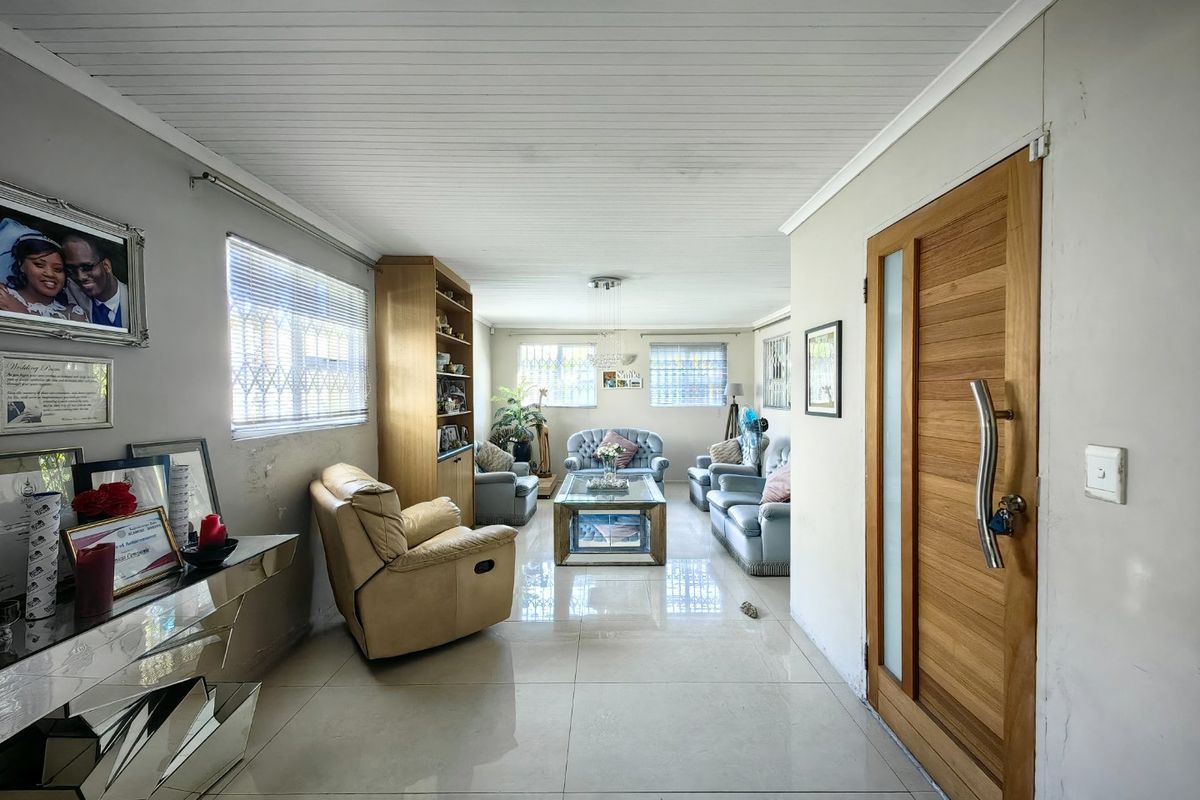 Location, Location , Location!!! - Photo 4