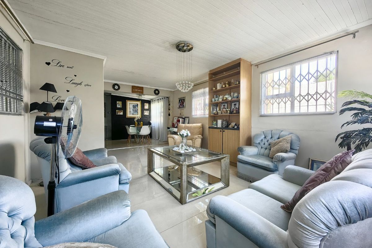 Location, Location , Location!!! - Photo 2