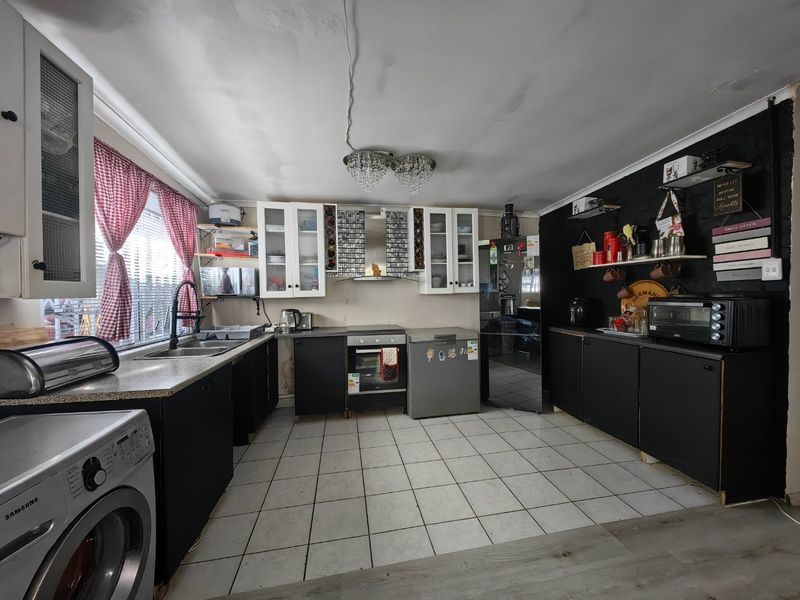 Location, Location , Location!!! - Photo 8