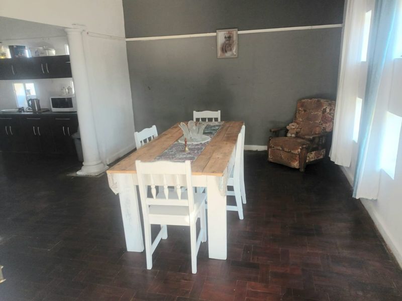 LOOKING FOR HOME FOR THE BIG FAMILY ...LOVING ENTERTAINMENT -- MODERN HOME --ESPECIALLY FOR YOU! - Photo 7