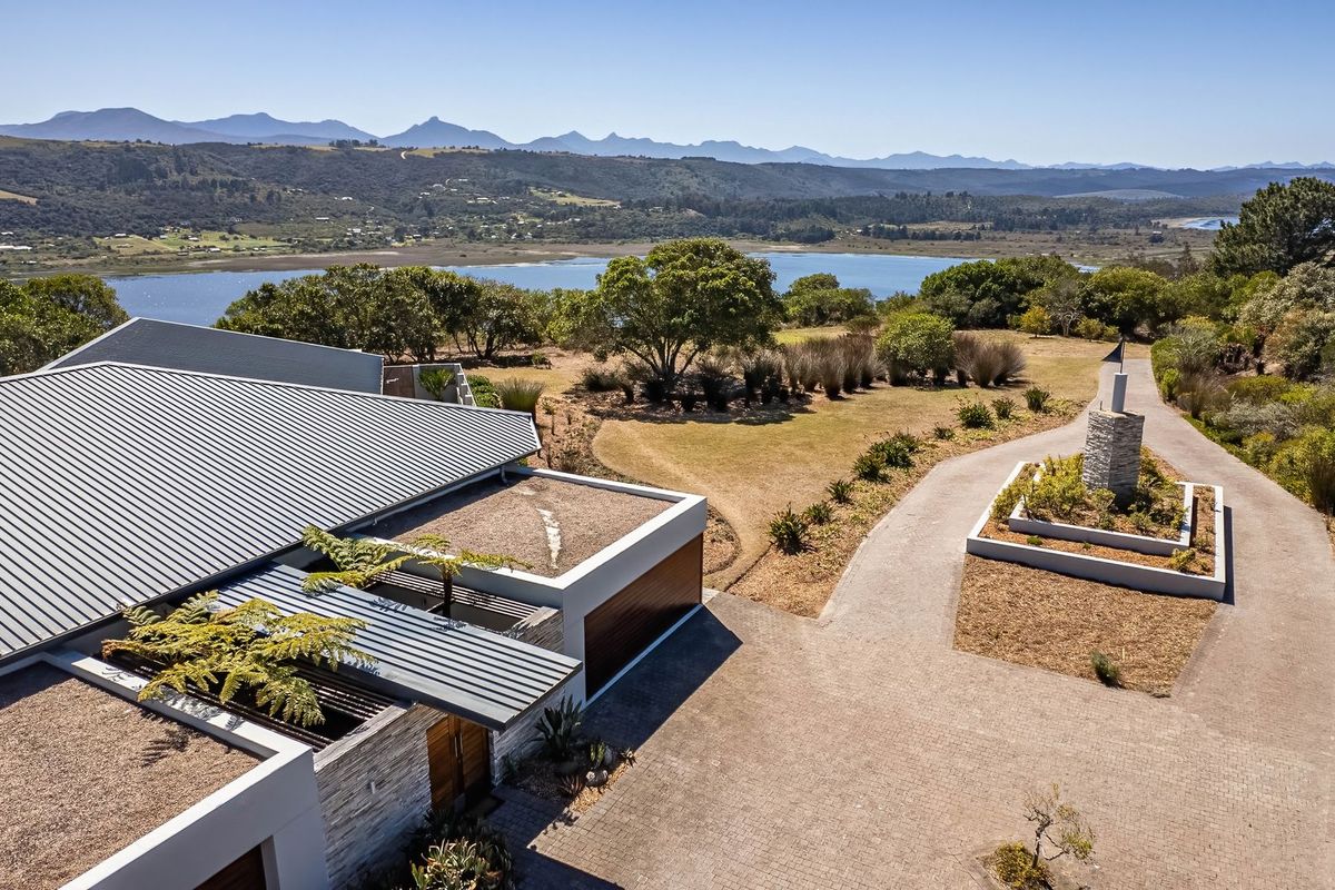 Wilderness Rural – 8.7ha Fynbos Retreat with Exceptional Home & Views - Photo 5