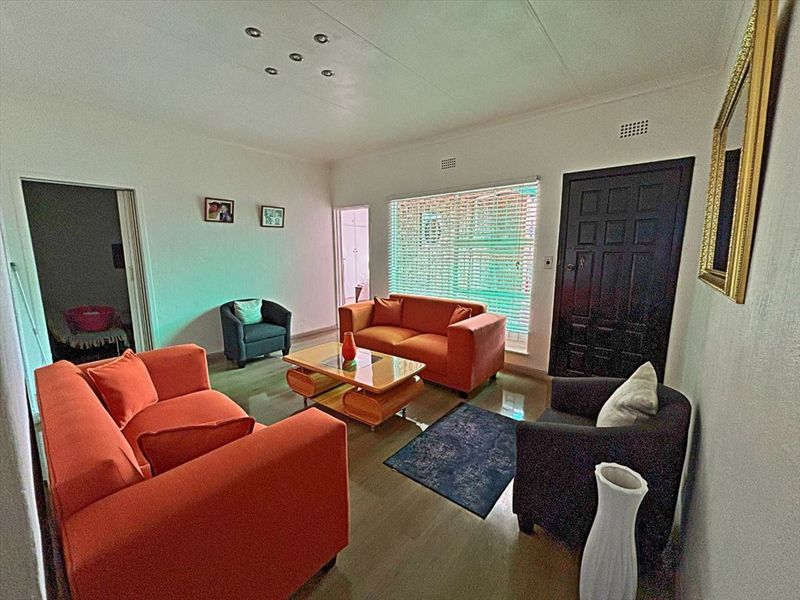 Modern Comfort Meets Functional Living in This Cozy Home - Photo 2