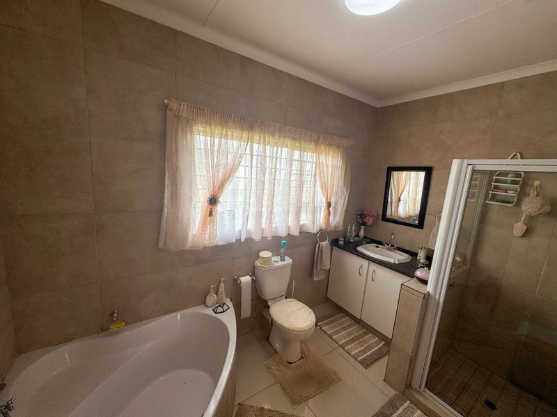 Alone standing townhouse - Photo 9