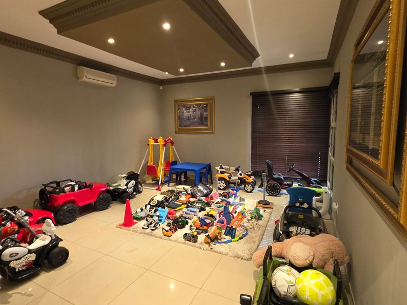 Exquisite Family Home for Sale in Erasmia - Photo 6