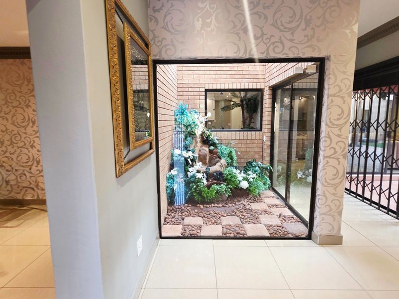 Exquisite Family Home for Sale in Erasmia - Photo 4