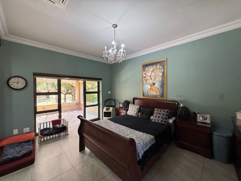 Exceptional Property with 3Bedroom  Main House & 2 Flatlets on a 1.35 ha Plot Zilkaatsnek - Photo 2
