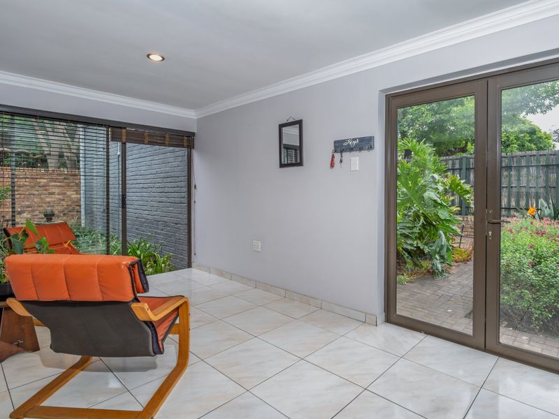 Charming Lakeside Village Home - Photo 3