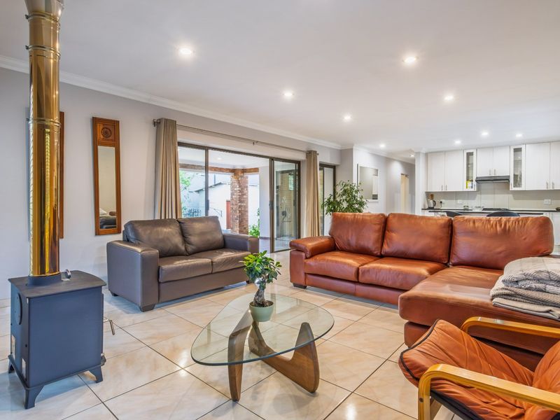 Charming Lakeside Village Home - Photo 9