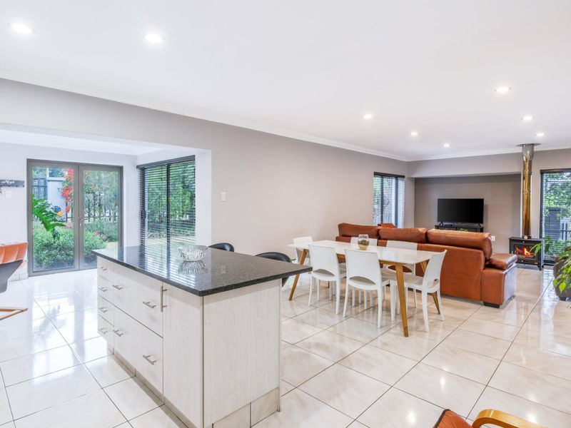 Charming Lakeside Village Home - Photo 5