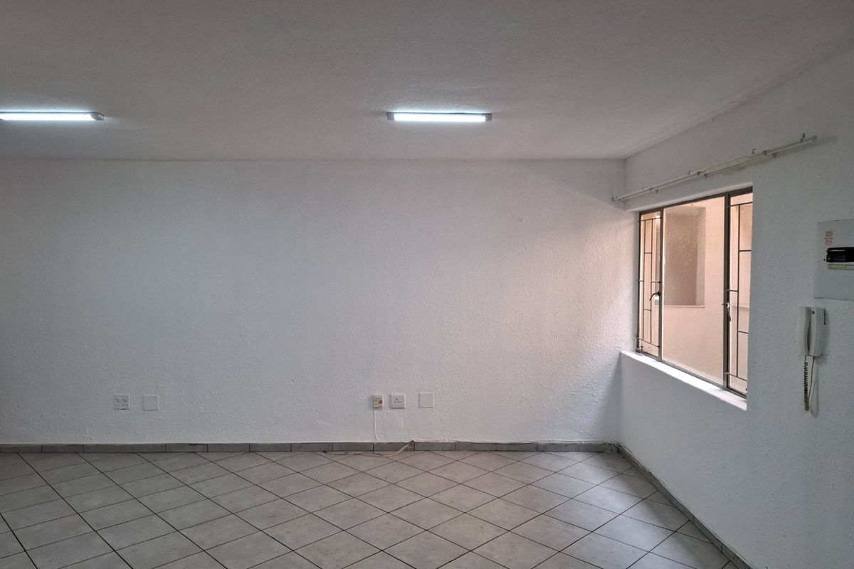 2 bedroom unit - Photo 2