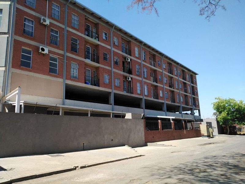 Charming and Affordable Home – Ideal for Starters or Downsizers - Photo 3