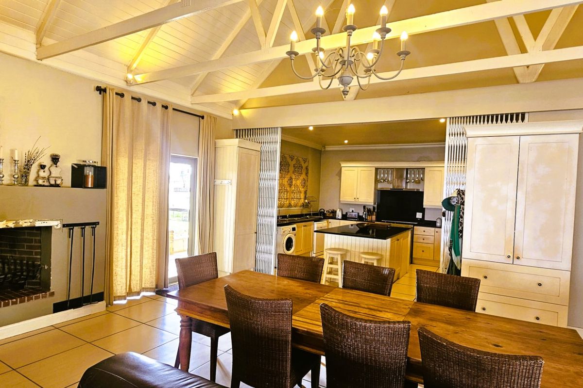 Affordable 4 bedroom Holiday Paradise at the Vaal Dam - Photo 4