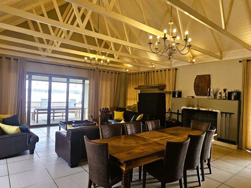 Affordable 4 bedroom Holiday Paradise at the Vaal Dam - Photo 10