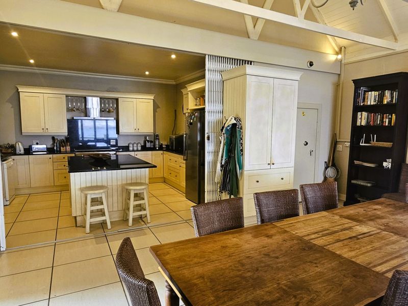 Affordable 4 bedroom Holiday Paradise at the Vaal Dam - Photo 6