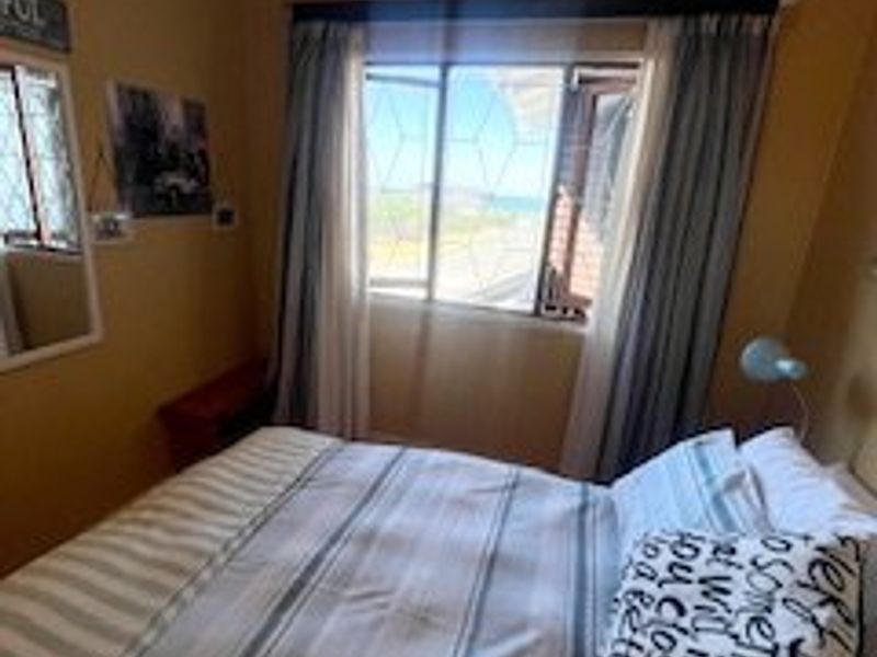 ocean breeze retreat , spacious holiday home with ocean views. - Photo 10