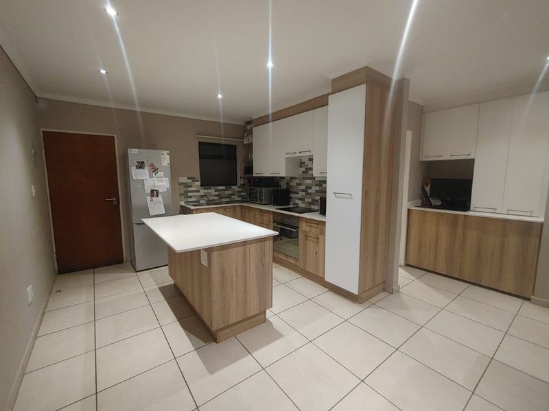Modern 2-Bedroom Apartment for Sale in Die Hoewes, Centurion  Brand-New Development | Secure Estate Living | Prime Central Location - Photo 5