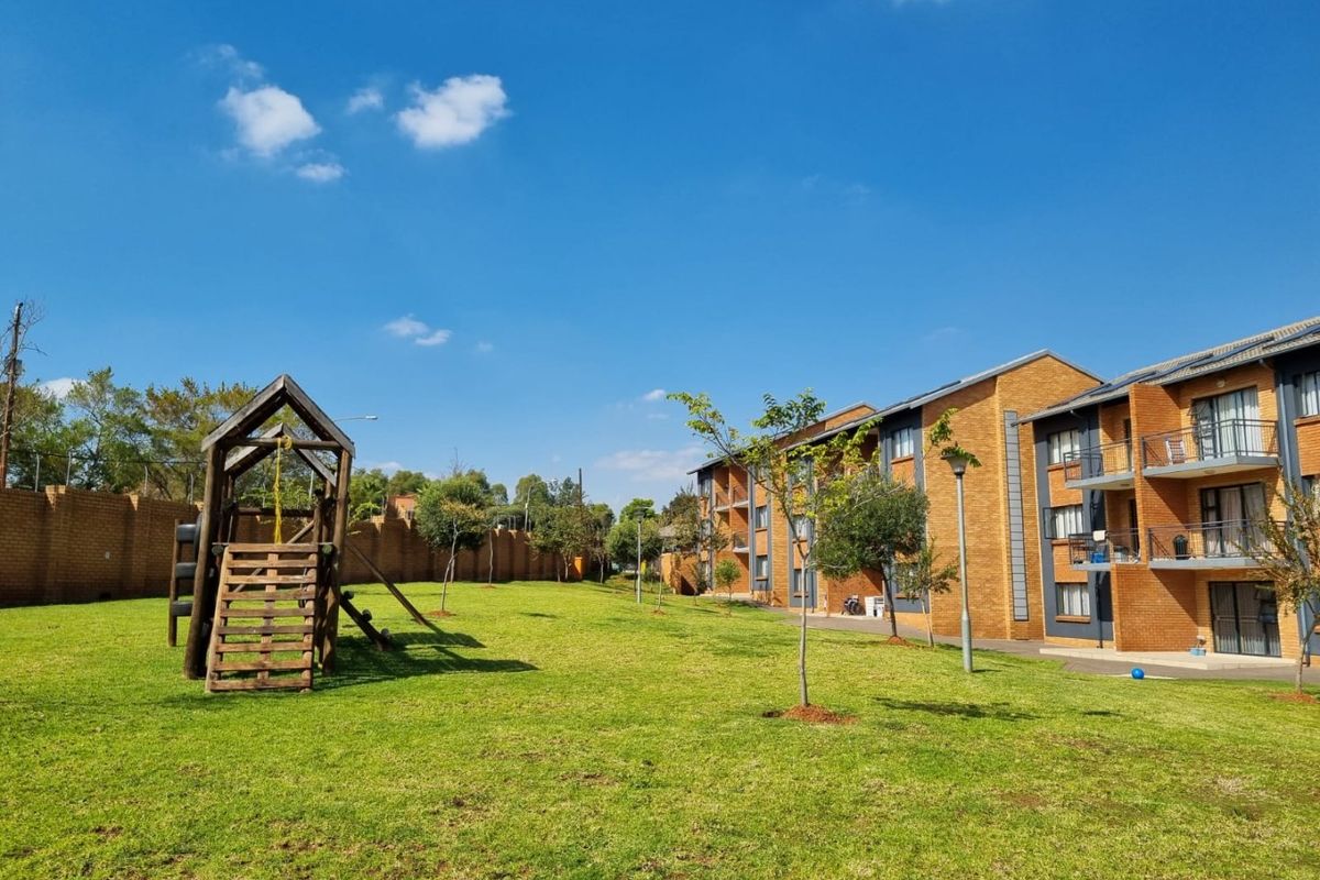 Modern 2-Bedroom Apartment for Sale in Die Hoewes, Centurion  Brand-New Development | Secure Estate Living | Prime Central Location - Photo 2