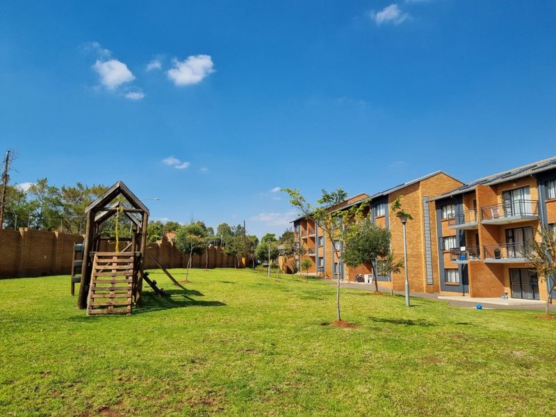 Modern 2-Bedroom Apartment for Sale in Die Hoewes, Centurion  Brand-New Development | Secure Estate Living | Prime Central Location - Photo 2