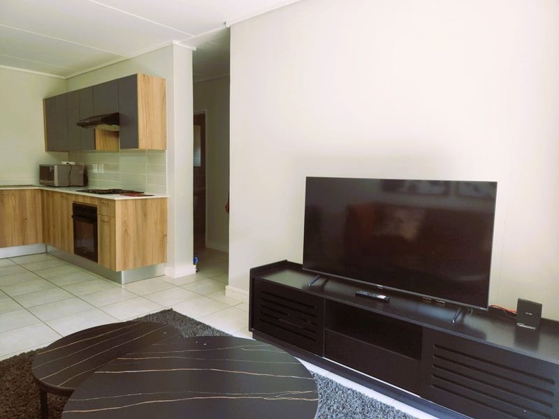 Furnished Ground Floor 3 Bedroom 2 Bathroom Apartment for Rent in Green Park Lifestyle Estate - Photo 4