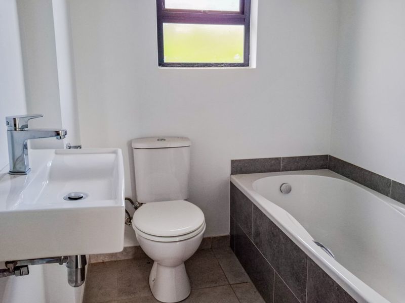 2 Bedroom Townhouse for Sale in Hilton Central - Photo 6