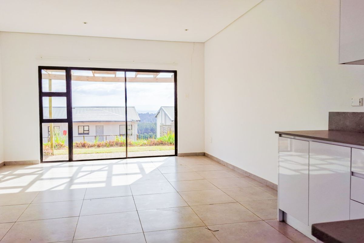 2 Bedroom Townhouse for Sale in Hilton Central - Photo 2