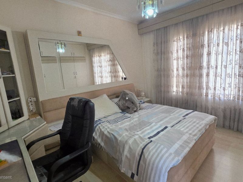 Modern Dual Section Home for Sale in Erasmia - Photo 9