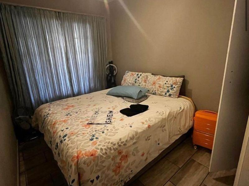 2 BEDROOM APARTMENT IN NORTHRIDING - Photo 10