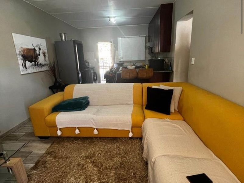 2 BEDROOM APARTMENT IN NORTHRIDING - Photo 7