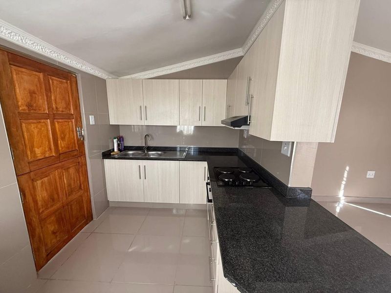 Your Peaceful Family Sanctuary Awaits! - Photo 9