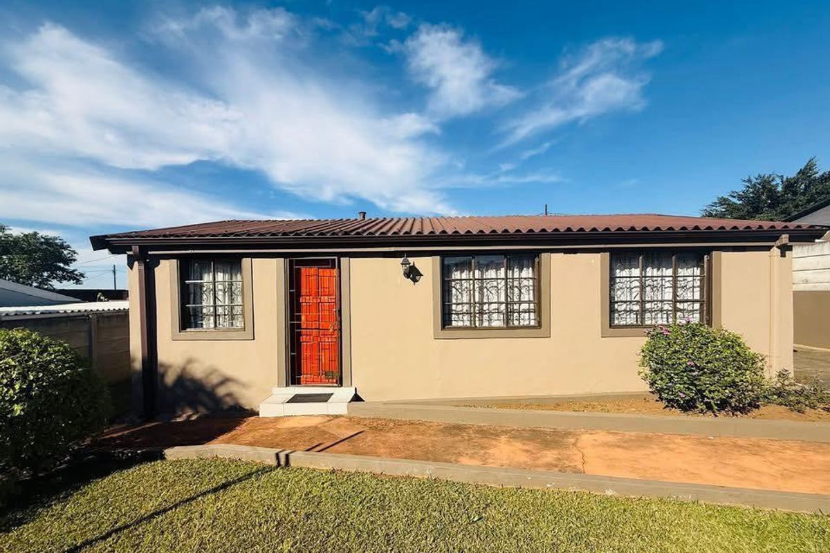 Your Peaceful Family Sanctuary Awaits! - Photo 2