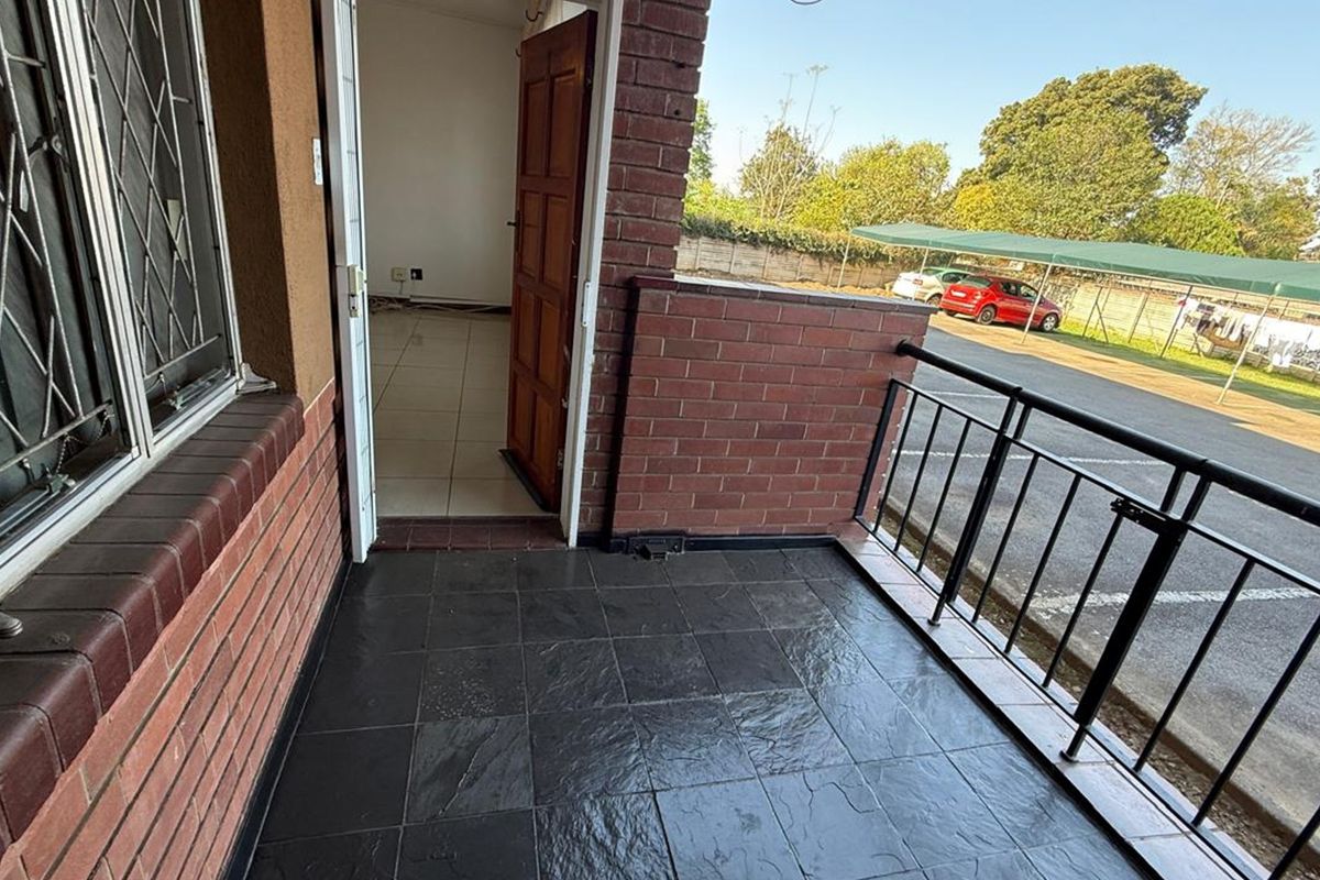 Lock up, Go and love where you live.. - Photo 3