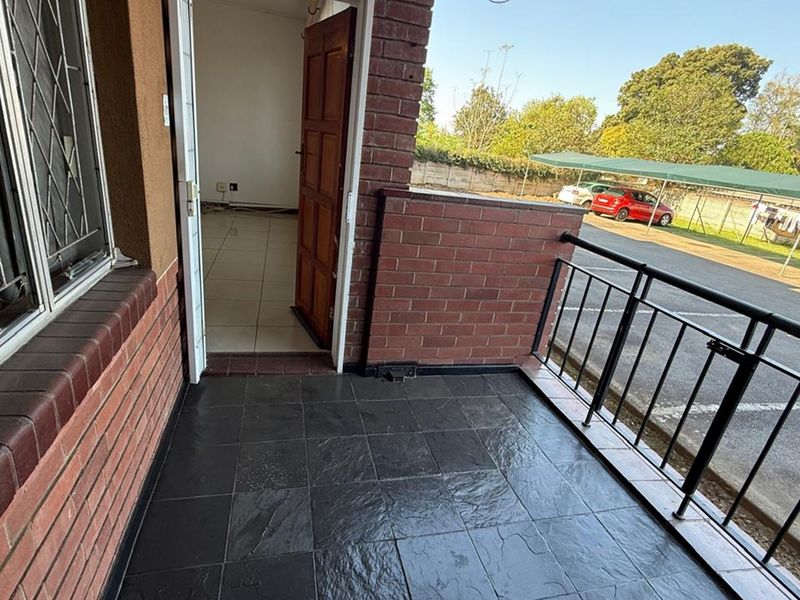 Lock up, Go and love where you live.. - Photo 3