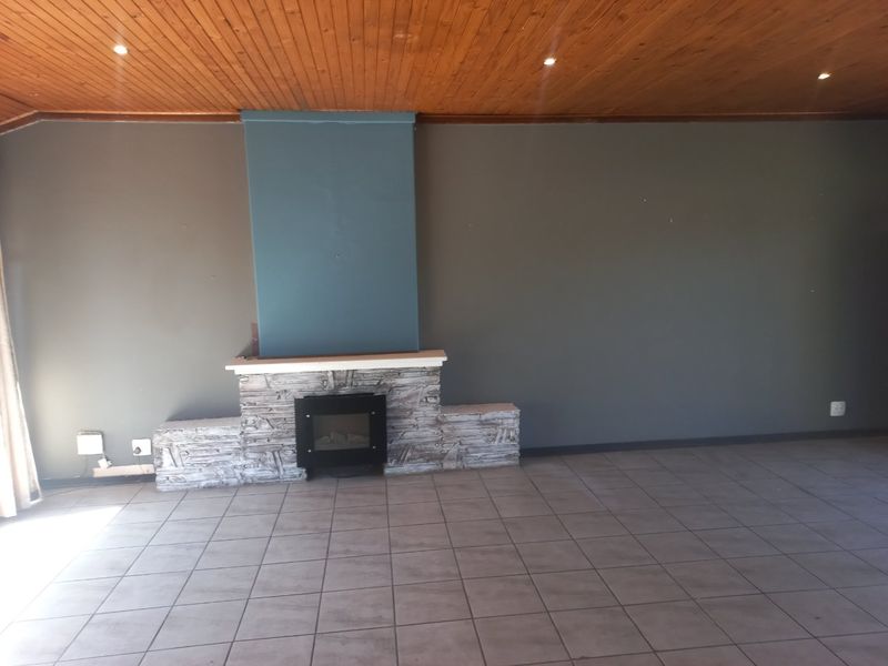 3-Bed Family Oasis in Boksburg South - Photo 7