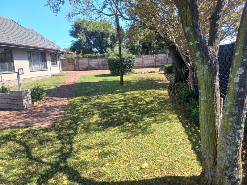 3-Bed Family Oasis in Boksburg South - Photo 3