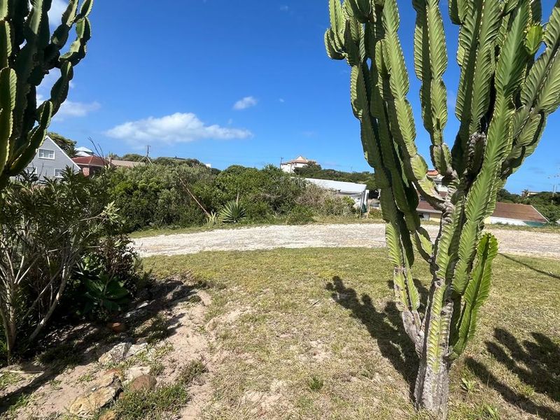 Prime Coastal Opportunity For Sale Paradise Beach  - Photo 8