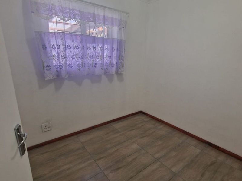 Lovely 3 Bedroom Home in Weltevreden Valley  - Photo 9